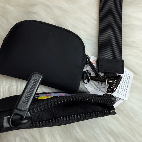 NWT Lululemon Dual Pouch Wristlet Miami New - Picture 4 of 4